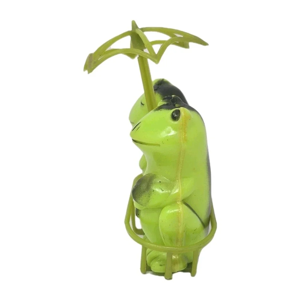 Vintage Salt & Pepper Shakers Plastic Green Frogs with Umbrella In Love Display